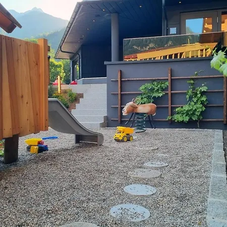 Urgestein アパート