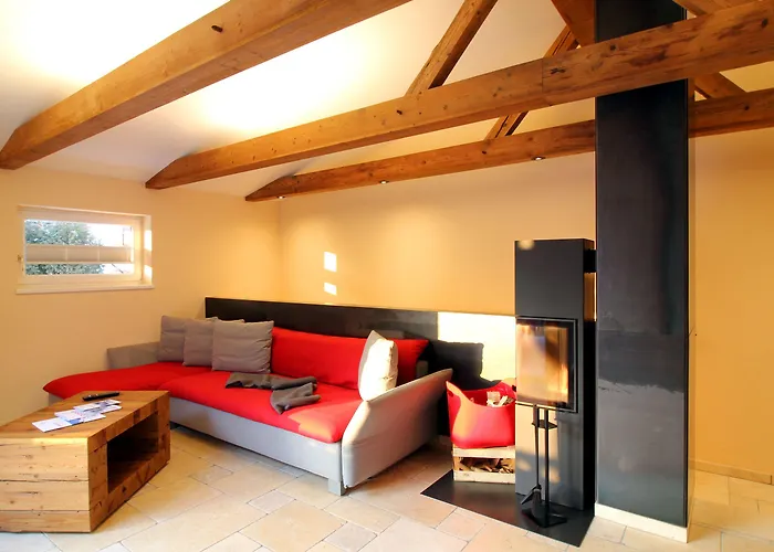 Urgestein דירה *