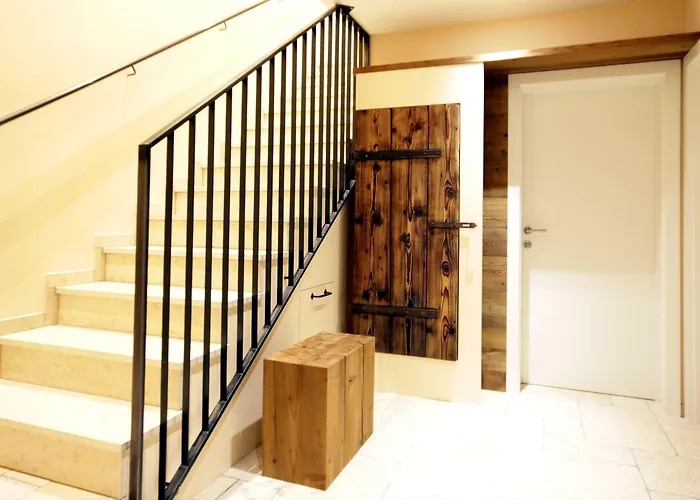 Urgestein דירה *