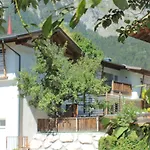 Edelnest By Peak